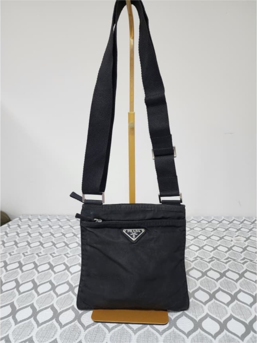 Authentic PRADA Vintage Tessuto Nylon Saffiano Flat Small Crossbody Bag Black